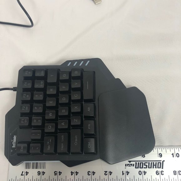 Red Thunder One-handed Gaming Keyboard New Open Box - Picture 5 of 6